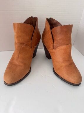 Gianni Bini Tan Leather Split Shaft Ankle Booties Block Heel Women's Size 8.5M